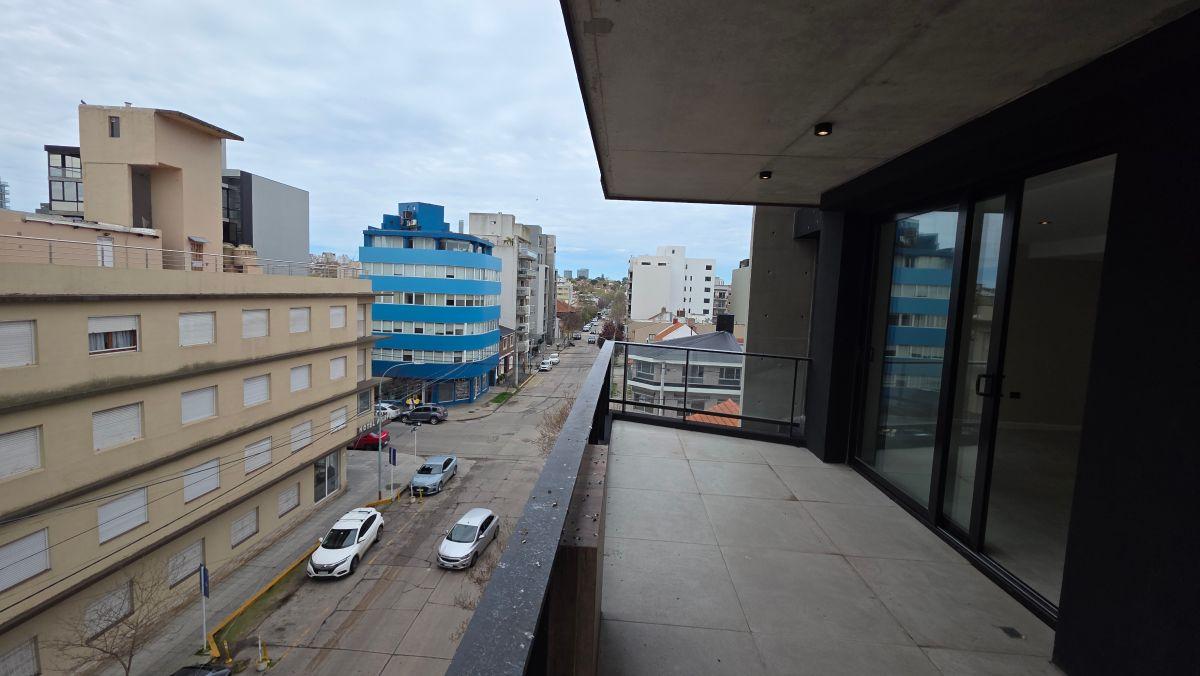 Foto de En venta departamento a estrenar de 4 ambientes con cochera doble y, imagen 4