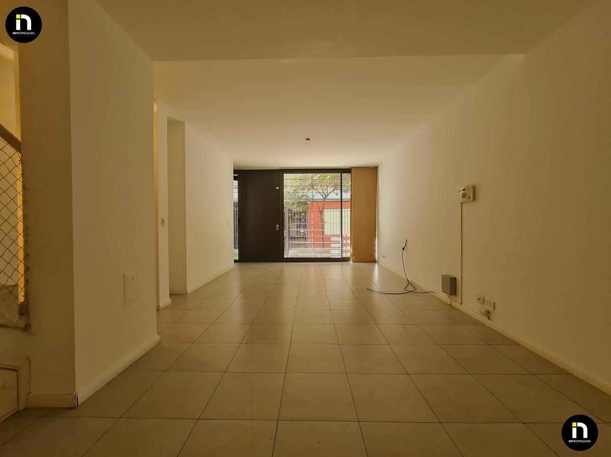 Belgrano R - Hermoso PH de 3 Ambientes. 3 Plantas de 143 m² Totales con 40 m² de Gran Terraza - Venta 1