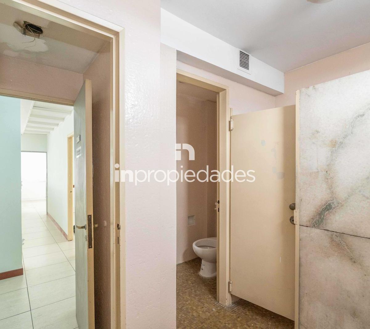 Gran Oficina de 250 m² Piso Alto en Montserrat a m de La 9 de Julio - Venta 4