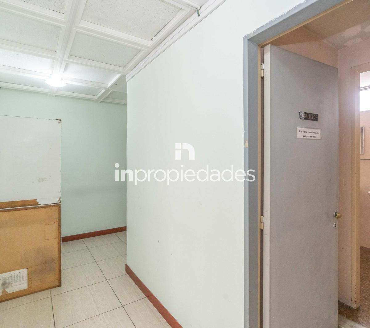 Gran Oficina de 250 m² Piso Alto en Montserrat a m de La 9 de Julio - Venta 2