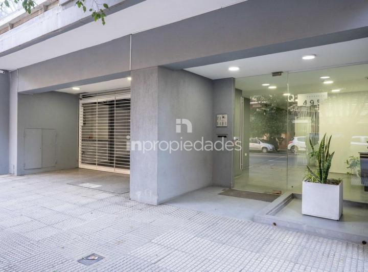Divino 3 ambientes de 87m2 2 baños completos! con amplio balcón y  patio! VENTA 3