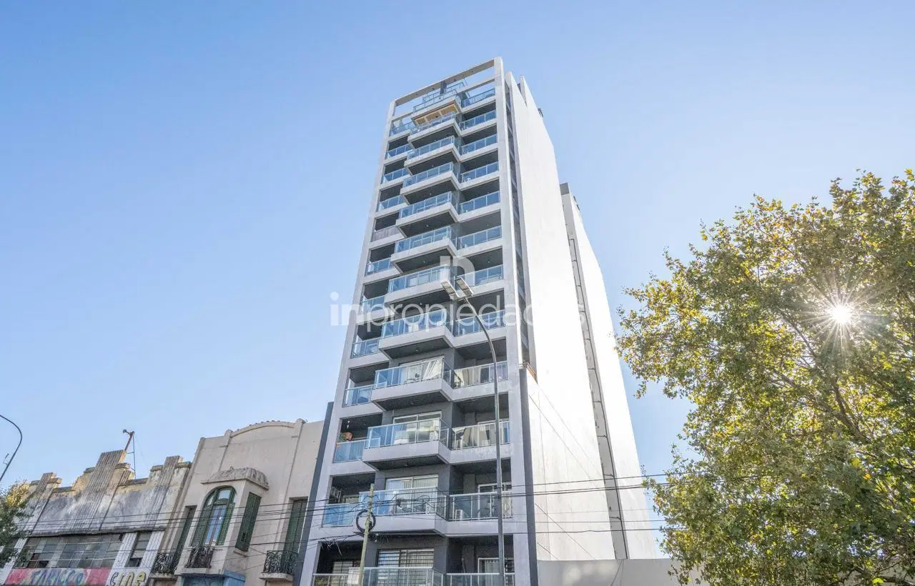 HERMOSO 2 AMBIENTES CON PATIO Y BALCON DE 59M2-PATERNAL 4