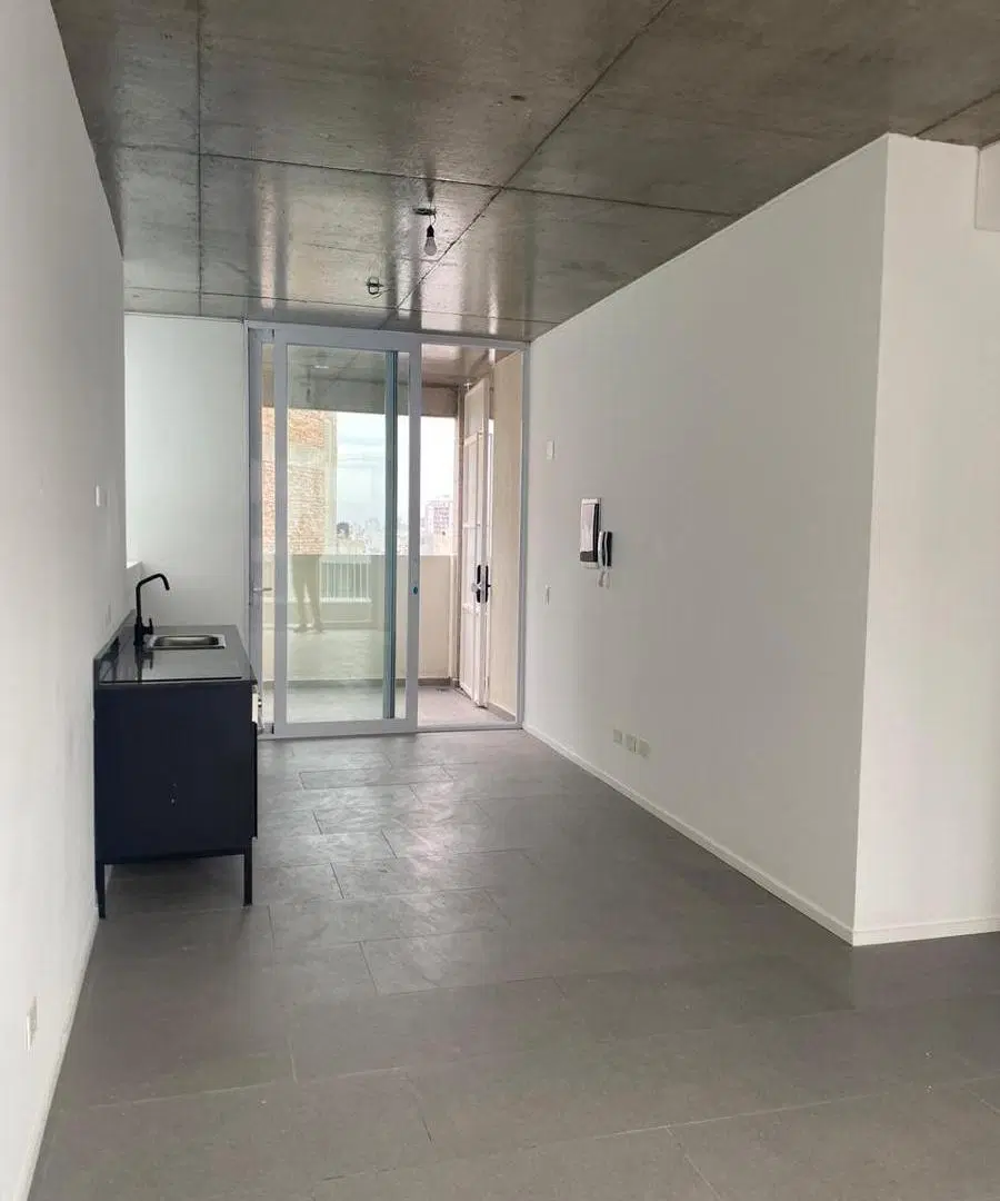 3 ambientes a estrenar con increible balcón terraza piso alto! VENTA 2