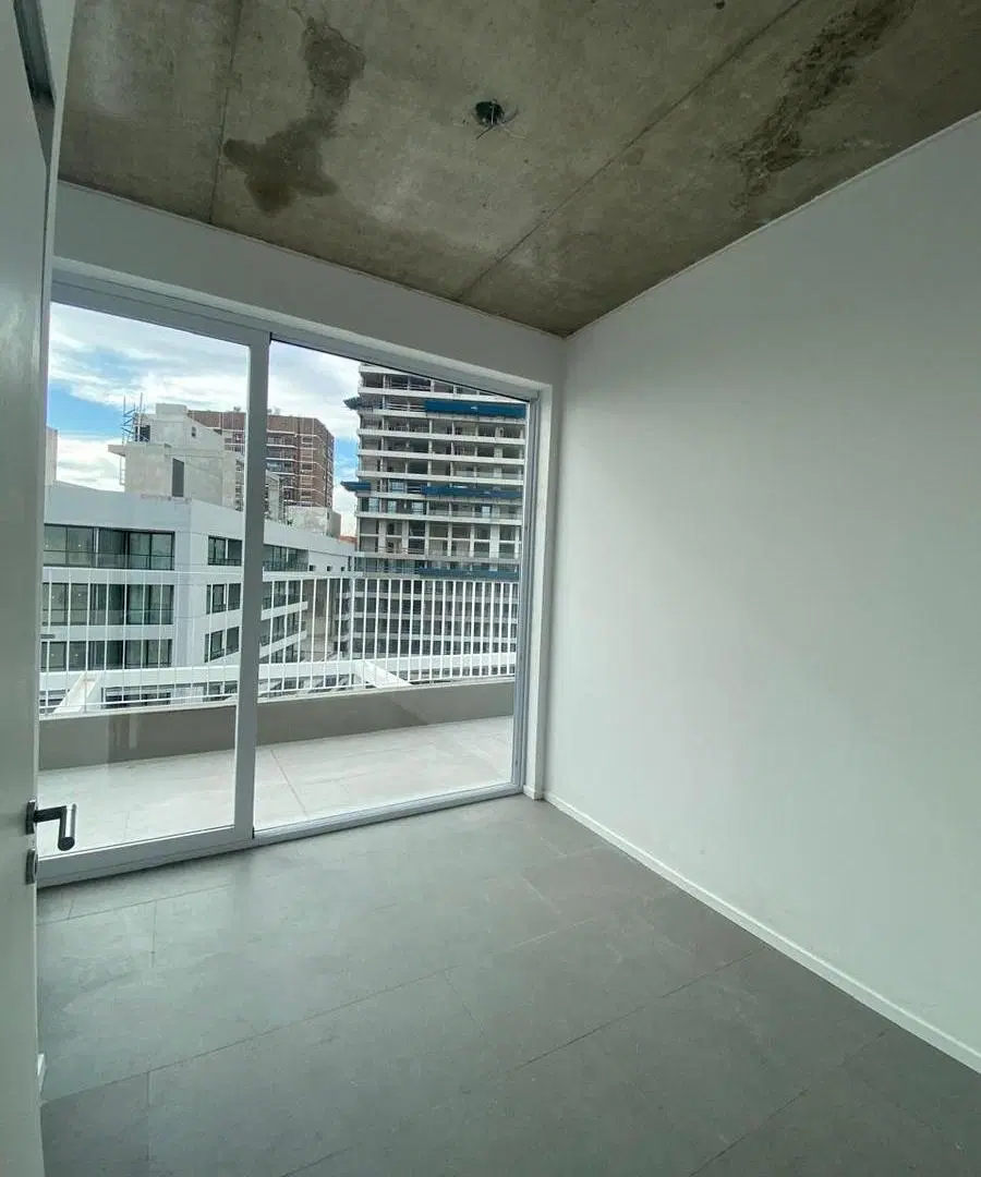 3 ambientes a estrenar con increible balcón terraza piso alto! VENTA 4