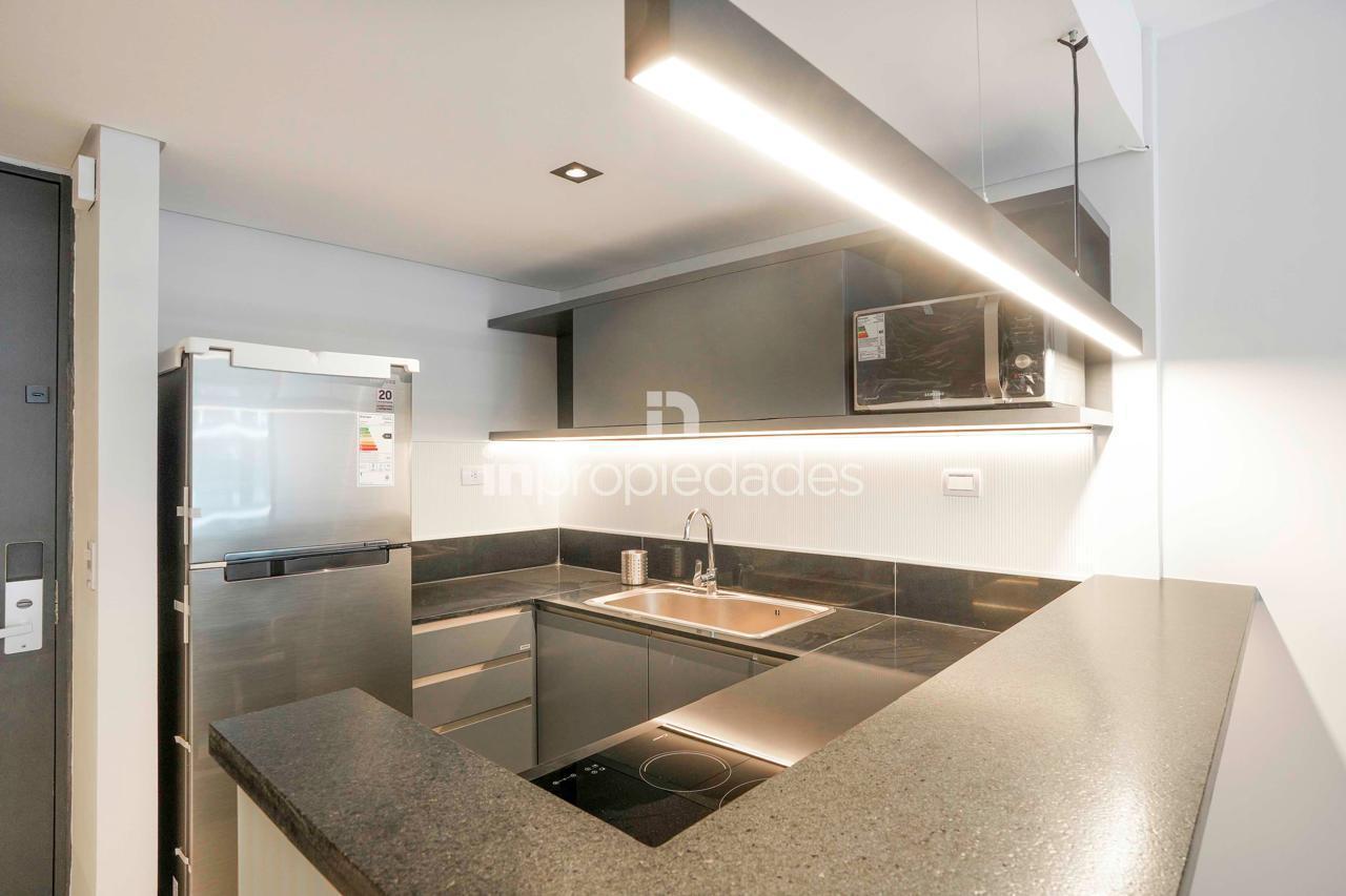Foto de Exclusivo y unicon 51m2 totalmente equipado y amoblado en Torre Lumiere, imagen 1