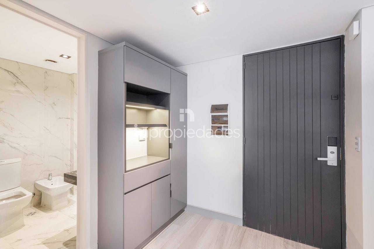 Foto de Exclusivo y unicon 51m2 totalmente equipado y amoblado en Torre Lumiere, imagen 2
