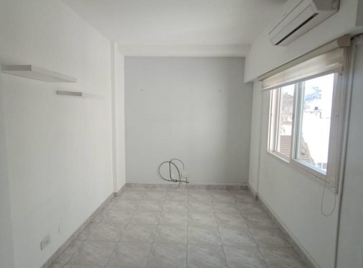 DEPARTAMENTO 2 AMBIENTES EN ALQUILER - RAMOS MEJÍA CENTRO - LUMINOSO  1