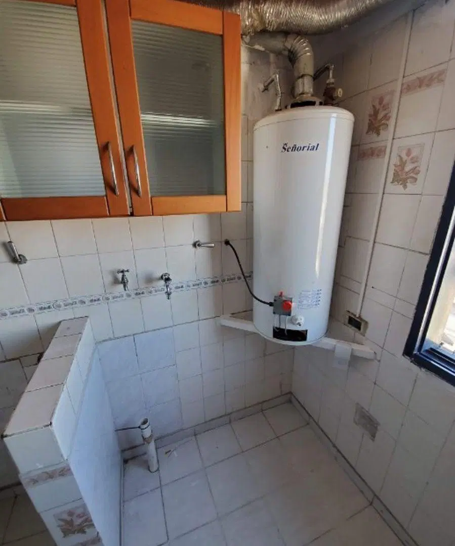 Excelente departamento 3 ambientes la frente con balcón. San Justo 2