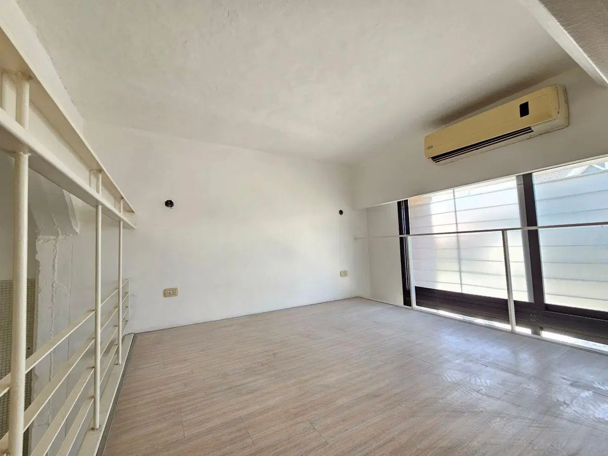 Departamento tipo Loft 2 Ambientes en Alquiler - Villa Sarmiento 3
