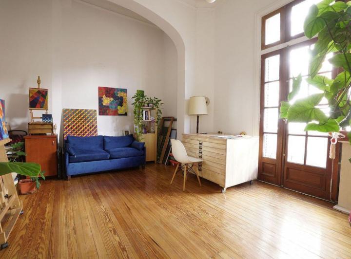 Hermoso Apto Profesional con Vista y Estilo Único 1