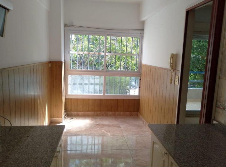 VENTA SEMIPISO 3 AMBIENTES, FRENTE, BALCÓN, A/PROF 5