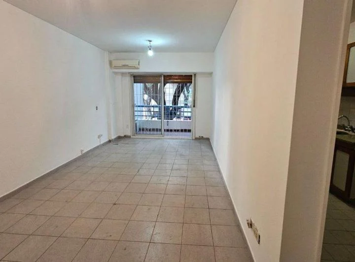 2 ambientes amplio con balcon en Pedro Goyena 1