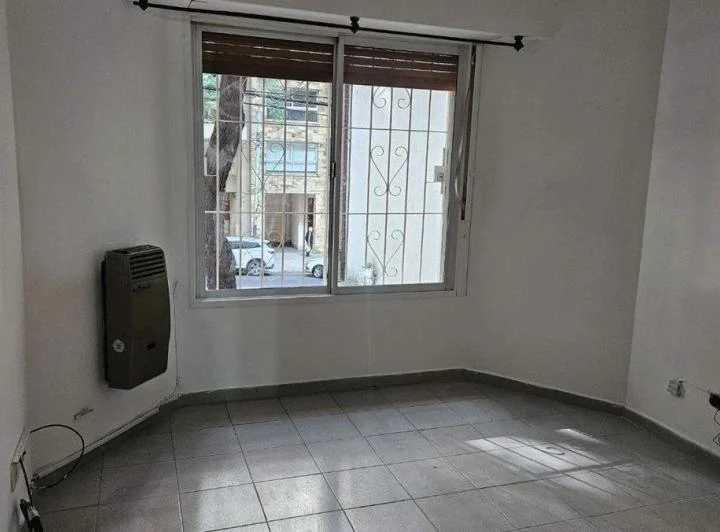 2 ambientes amplio con balcon en Pedro Goyena 4