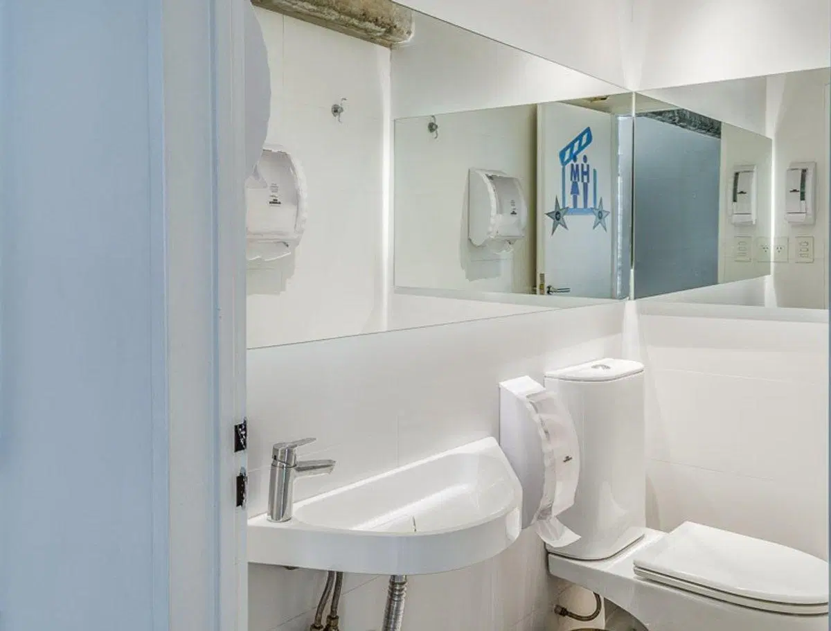 Venta salón/oficina 520 m² con piscina zona Centro 4