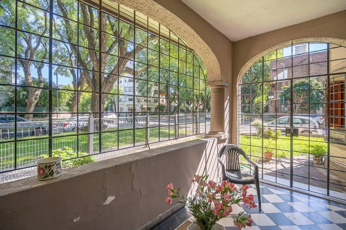 Venta Casa de Estilo en Av. Melián Belgrano R 3