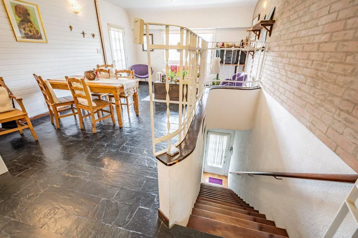 VENTA 4 AMB. MAS QUINCHO Y TERRAZA - V. SARMIENTO 4