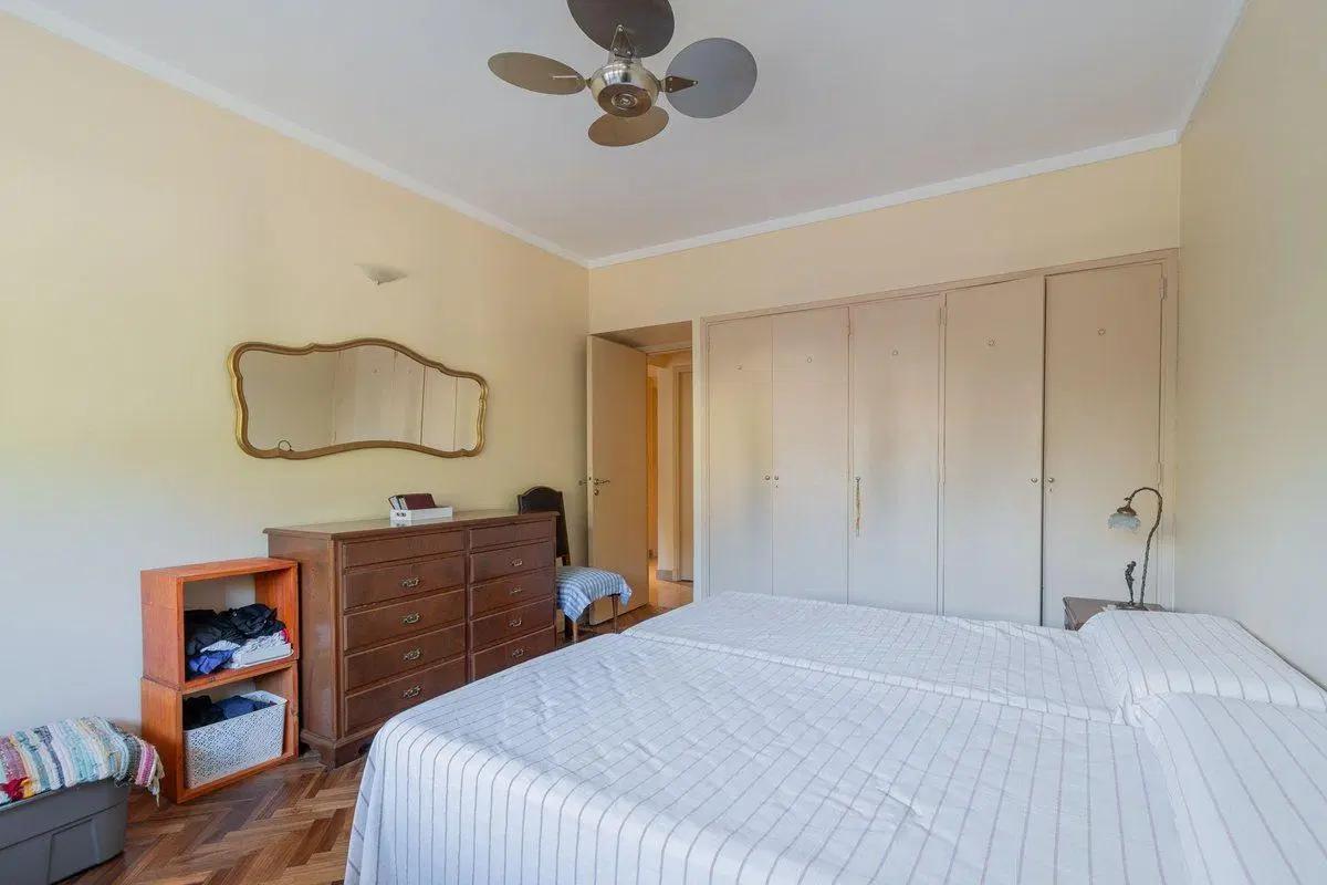 VENTA DEPARTAMENTO 5 AMBIENTES CON COCHERA RIVER 5