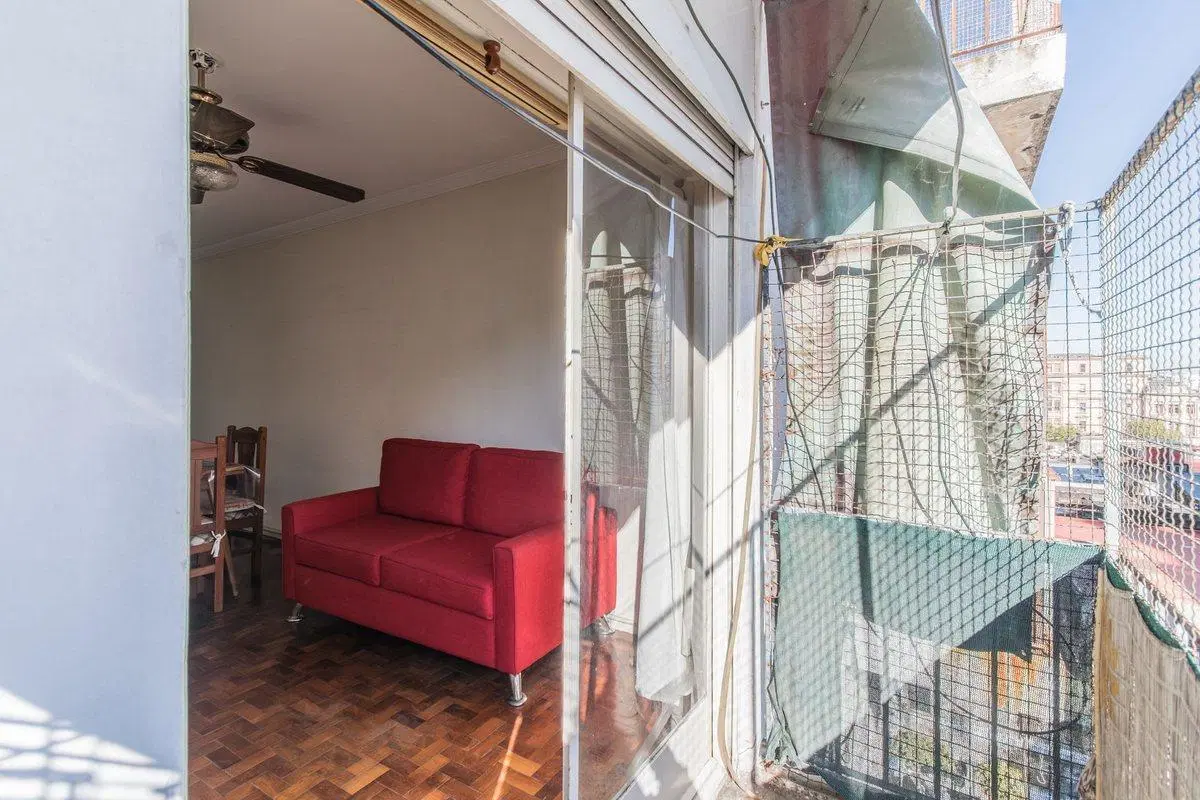 VENTA DEPARTAMENTO TRES AMBIENTES CON BALCON 4