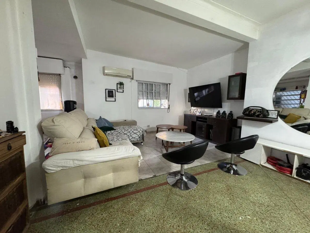 VENTA PH 2 AMB LANUS O. SIN EXPENSAS!!! 5