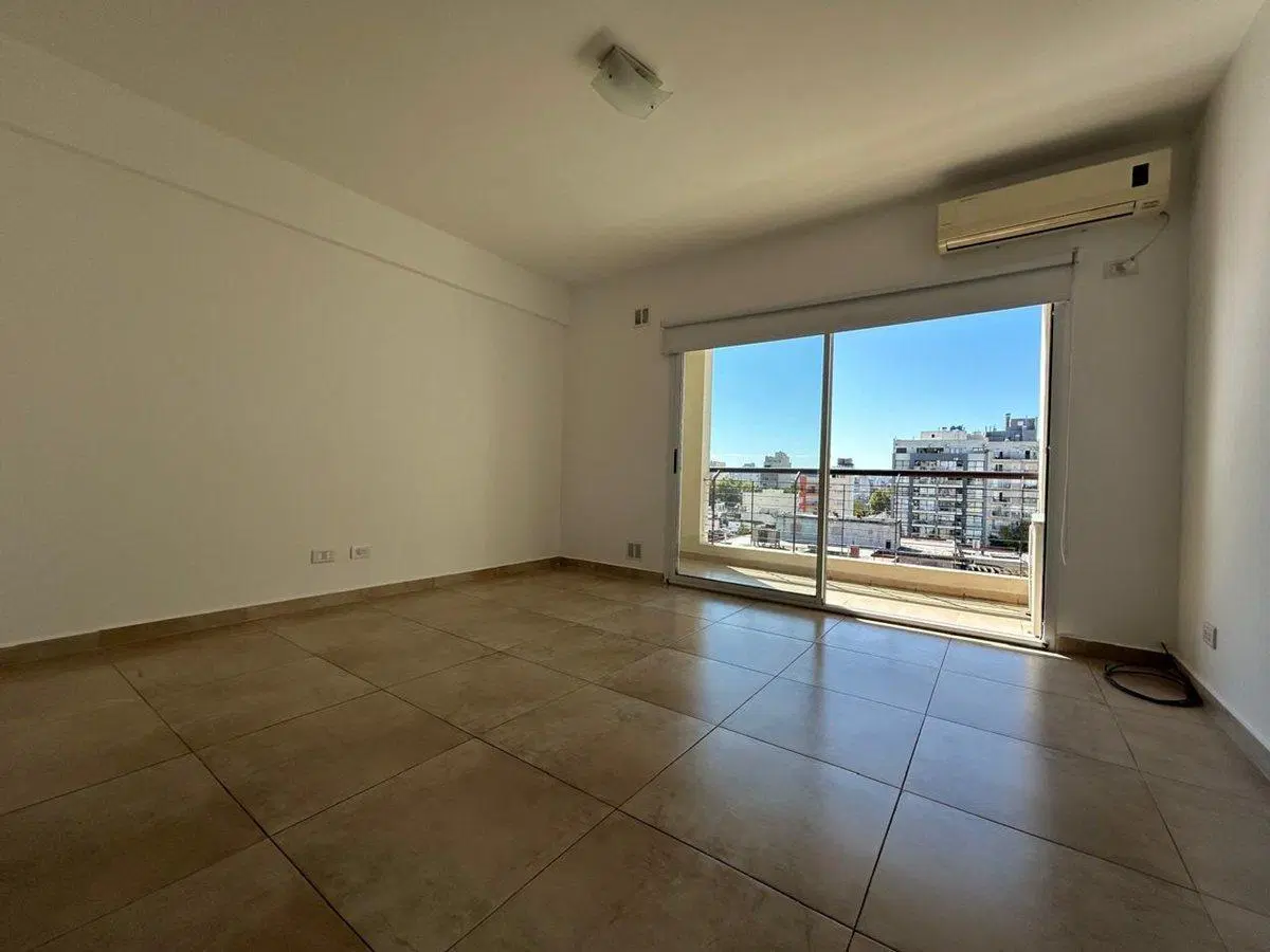 VENTA MONOAMBIENTE BALCÓN PISO ALTO APTO CREDITO 5