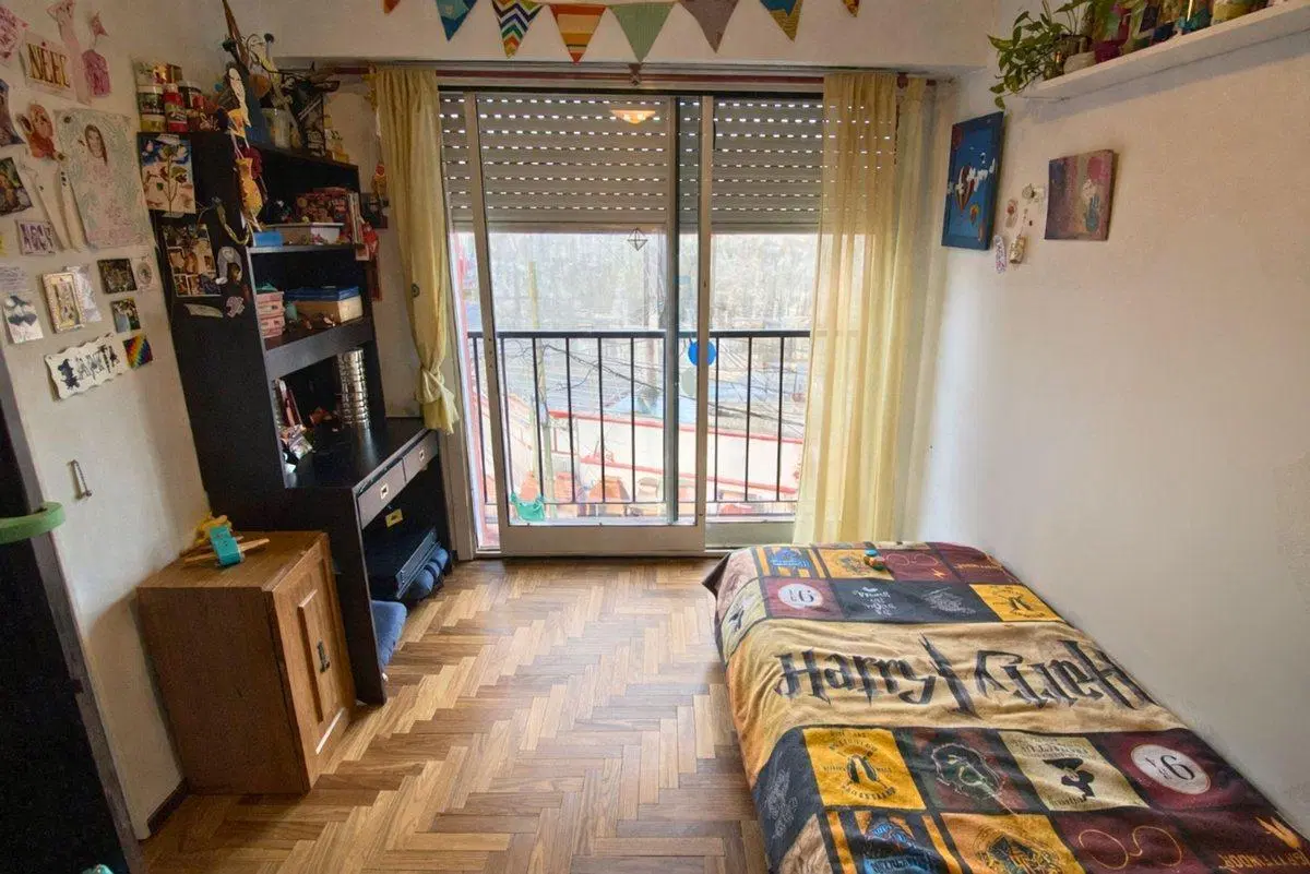 VENTA DEPARTAMENTO 3 AMBIENTES C/BALCON LANUS 5