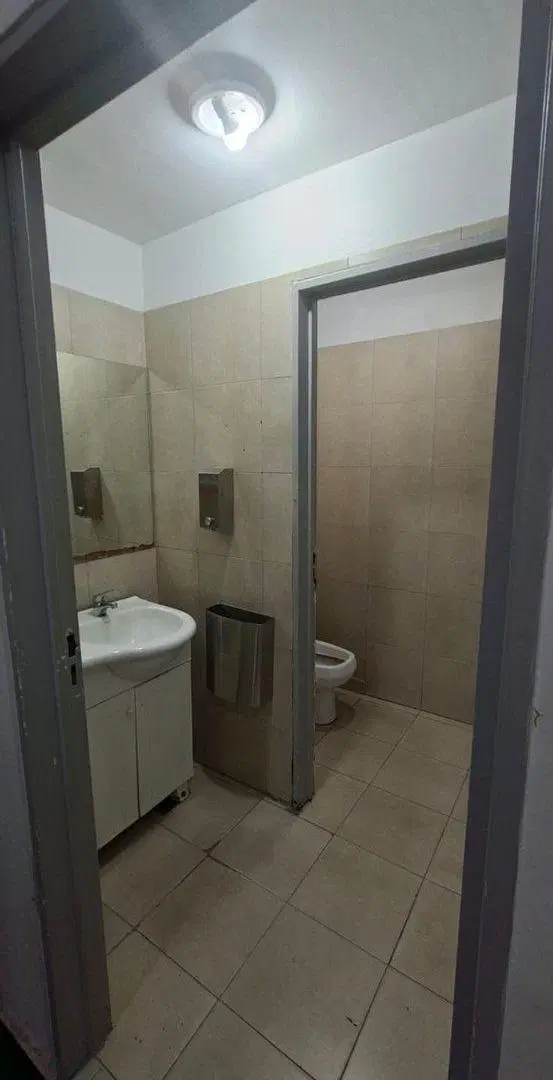 Alquiler Local Bajas Expensas Ingreso Inmediato 5