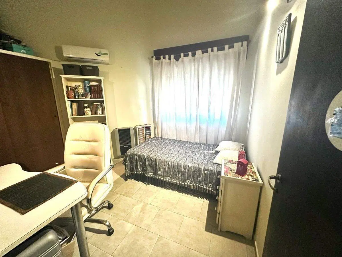 VENTA HERMOSO PH EN VILLA BALLESTER SIN EXPENSAS 3