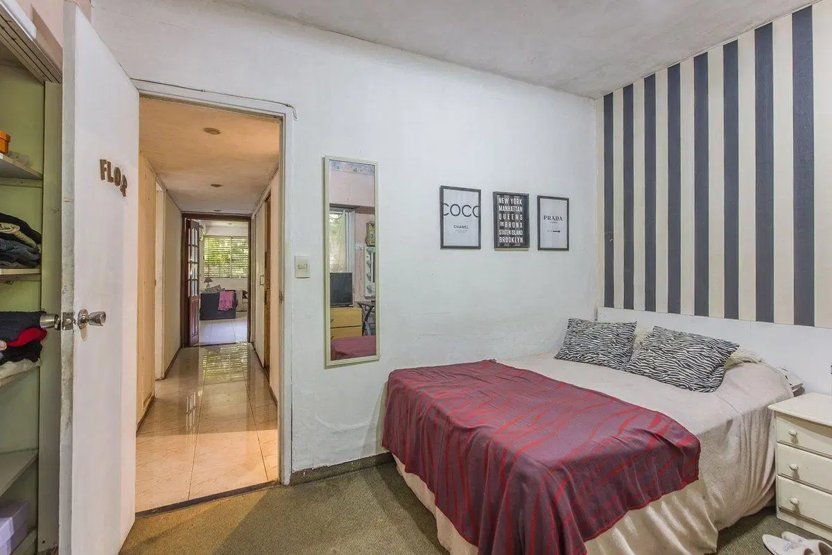 CASA DE 3 PLANTAS CON COCHERA Y PILETA EN BELGRANO 4