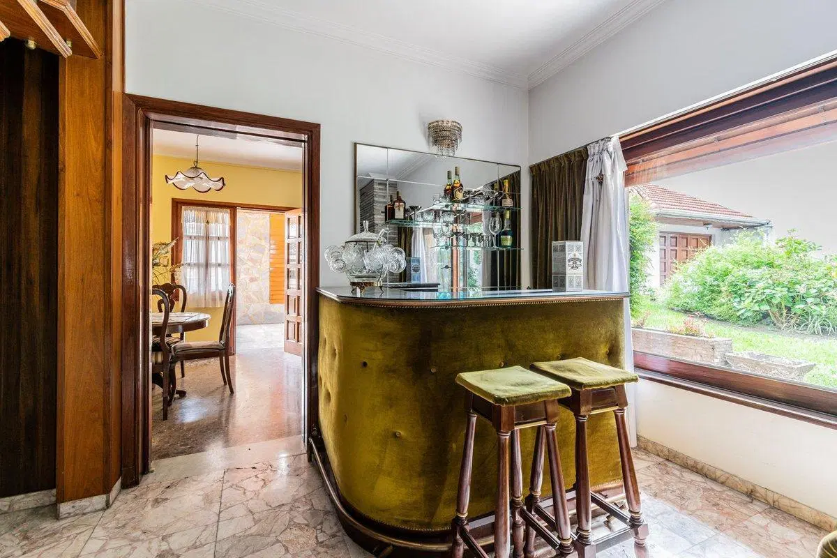 VENTA CASA EN QUILMES – PARQUE, QUINCHO Y COCHERA 5