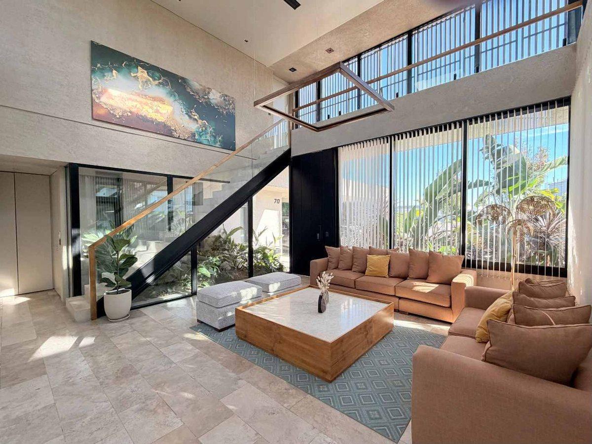 CASA EN VENTA - LAS GOLONDRINAS Bo CERRADO, HUDSON