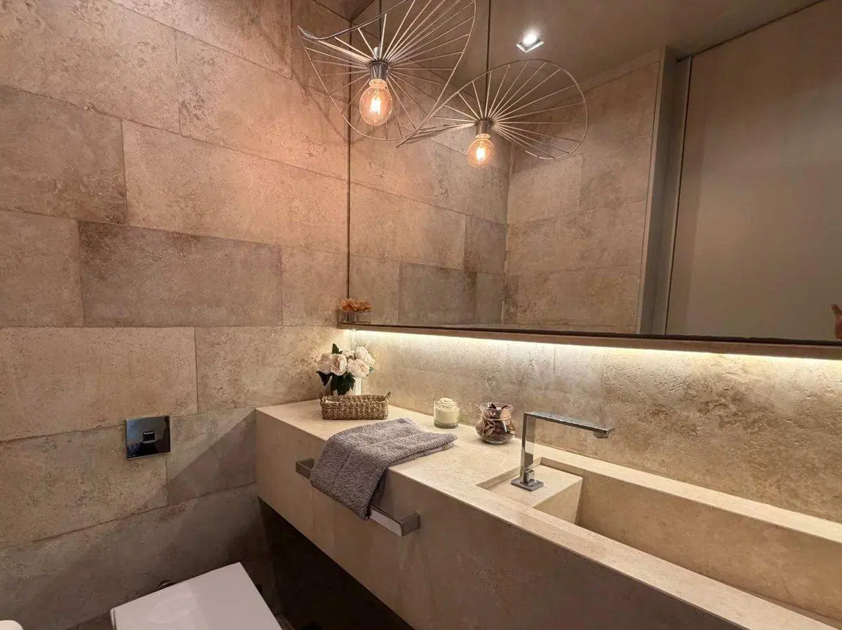 CASA EN VENTA - LAS GOLONDRINAS Bo CERRADO, HUDSON 4