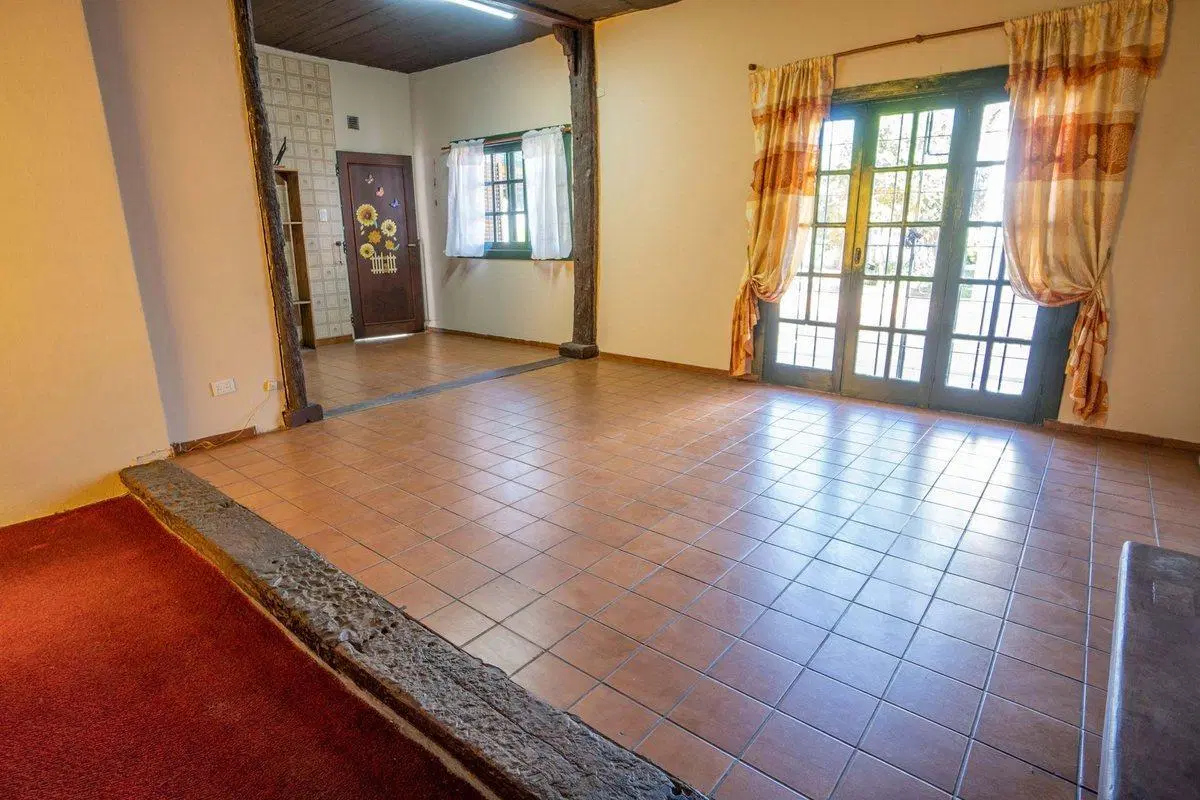 VENTA CASA CON QUINCHO Y COCHERA ALDO BONZI 3