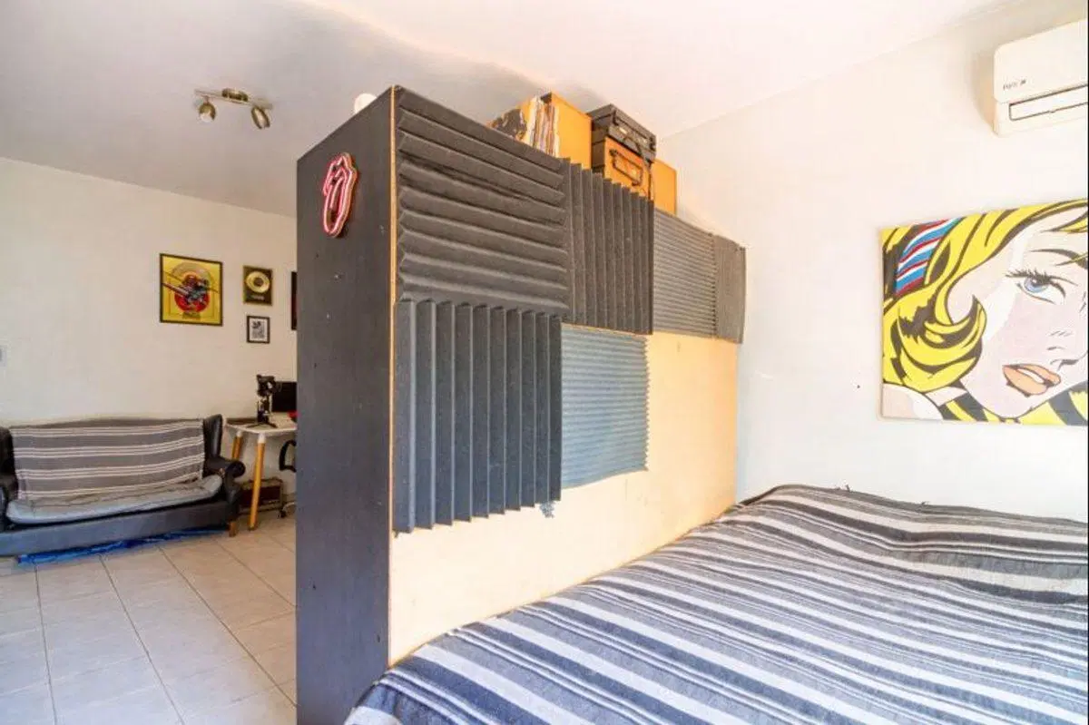 VENTA MONOAMBIENTE CON BALCON EN FLORES 5