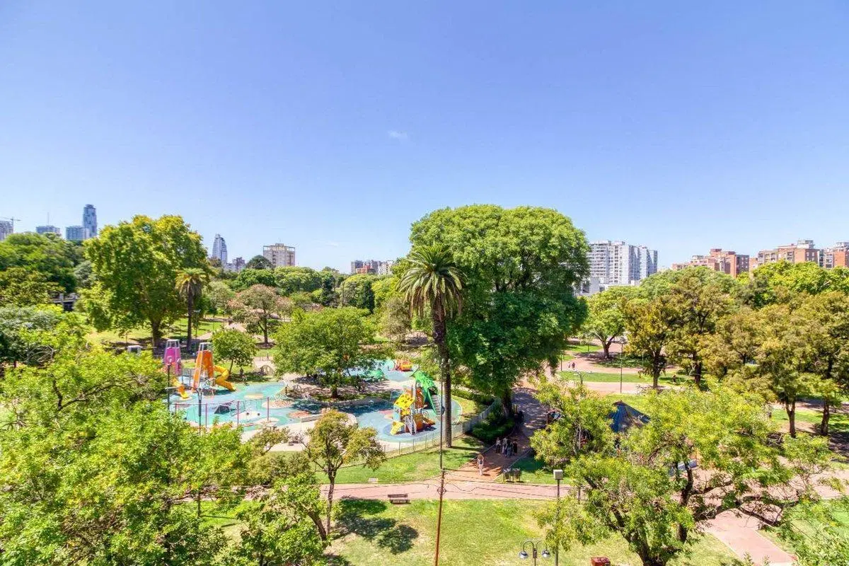 VENTA 4 AMBIENTES DEPENDENCIA FRENTE PARQUE LEZAMA 4