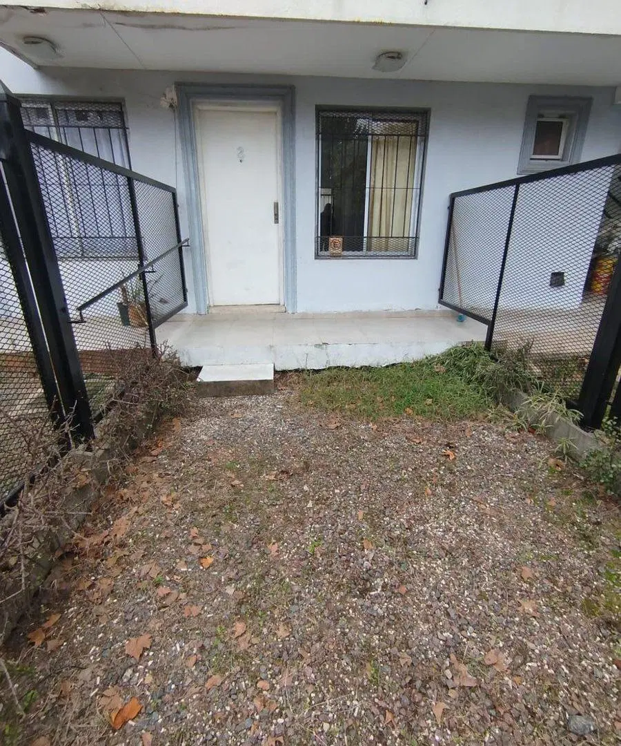 VENTA PH. Monoambiente C/cochera Castelar N. !!!!! 3