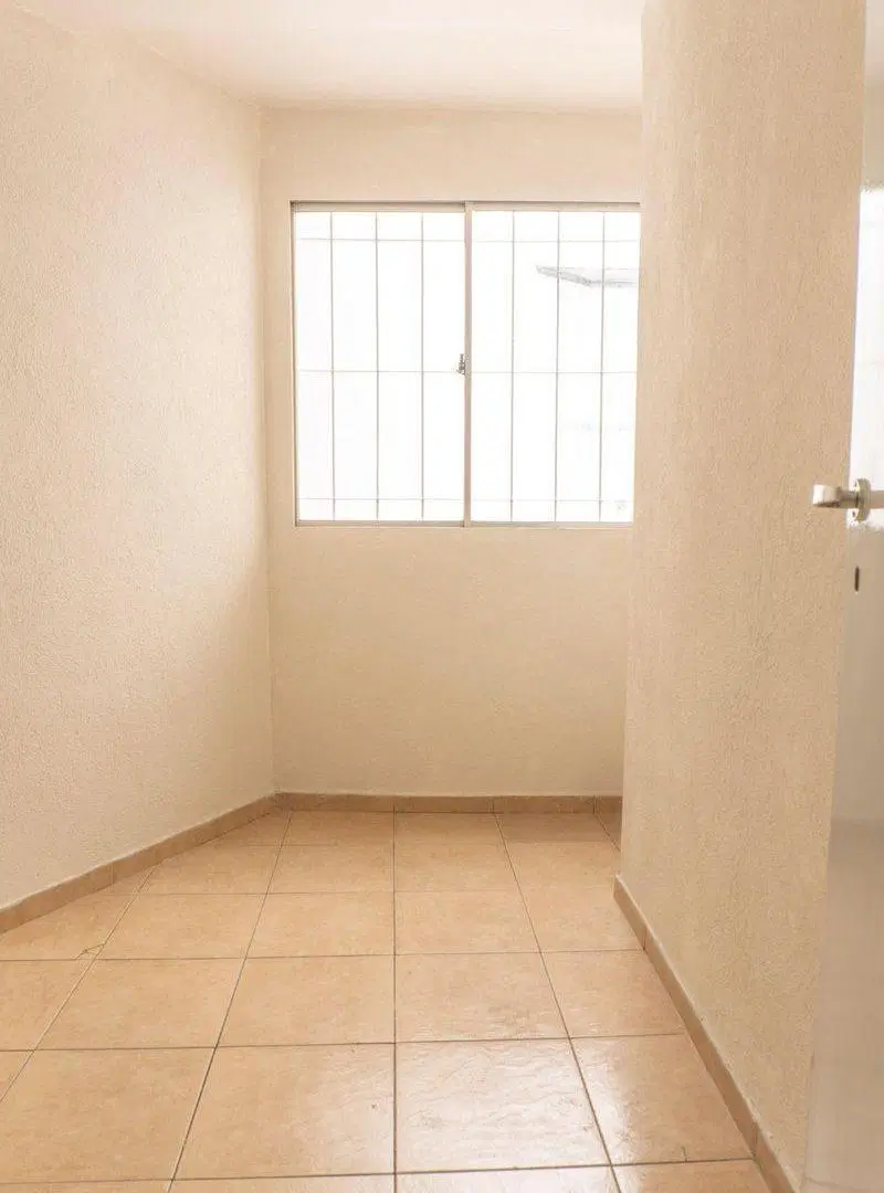 Venta PH 2 ambientes  con patio y local - Morón 3