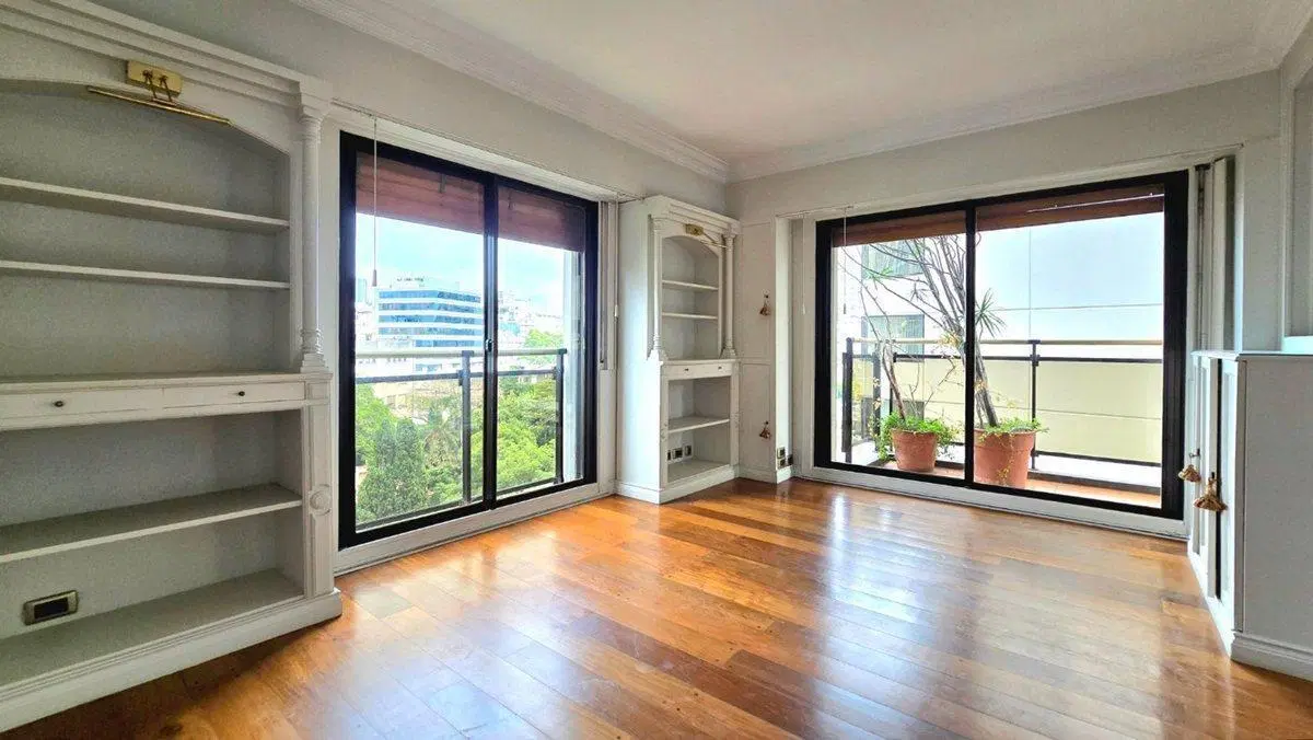VENTA DEPARTAMENTO SEMIPISO 5 AMBIENTES EN RETIRO 4