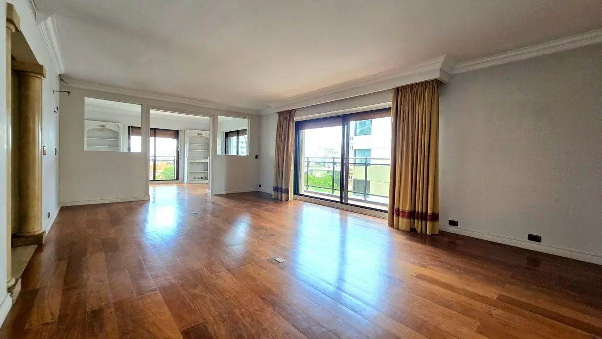 VENTA DEPARTAMENTO SEMIPISO 5 AMBIENTES EN RETIRO 2