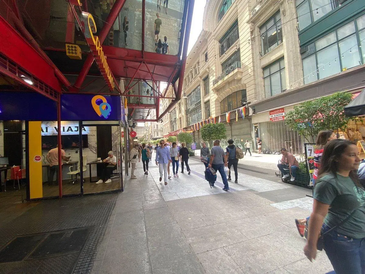 ALQUILER LOCAL COMERCIAL GALERÍA DEL CAMINANTE 5