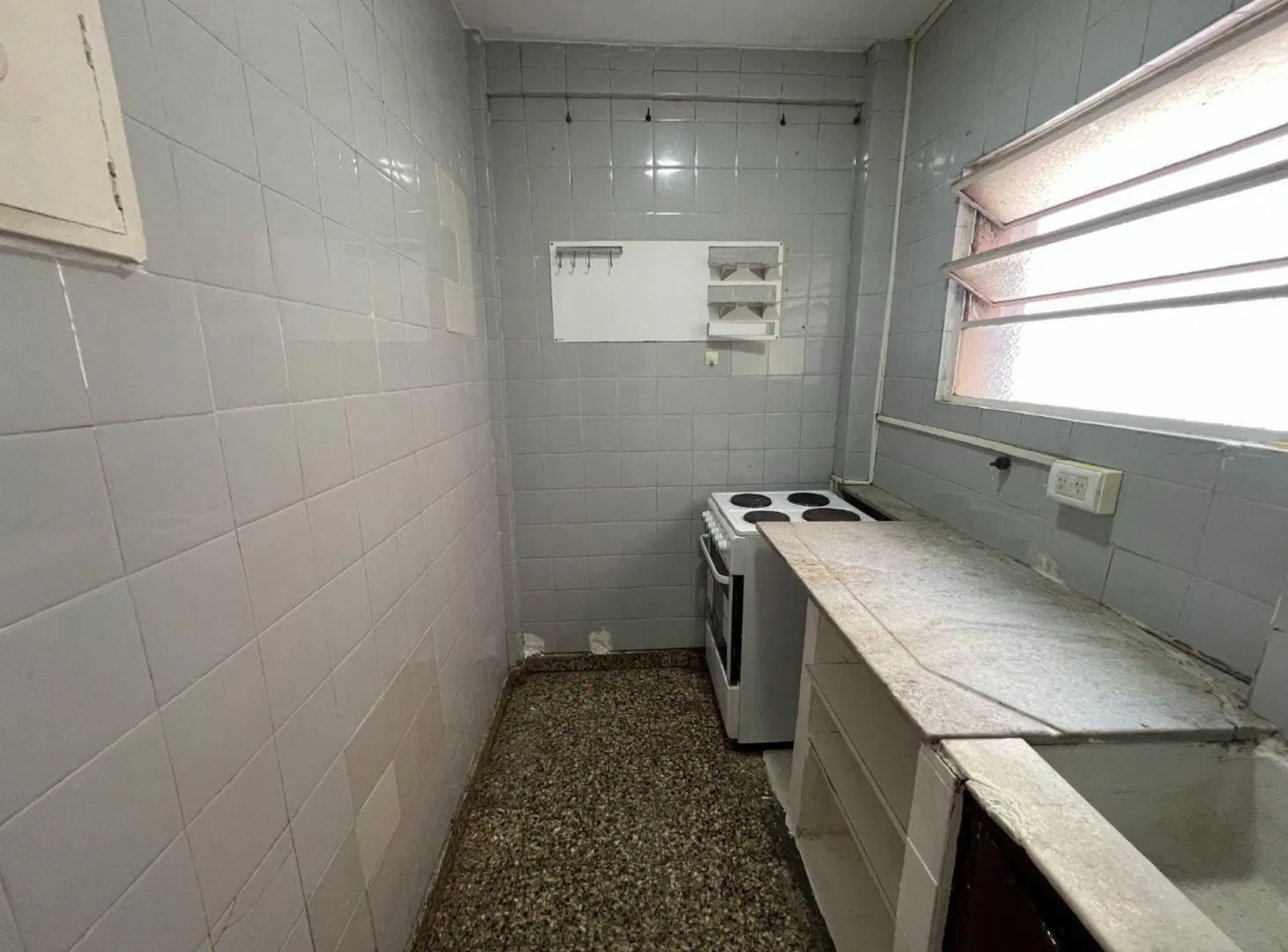 ALQUILER MONAMBIENTE CON BALCON EN BALVANERA 4