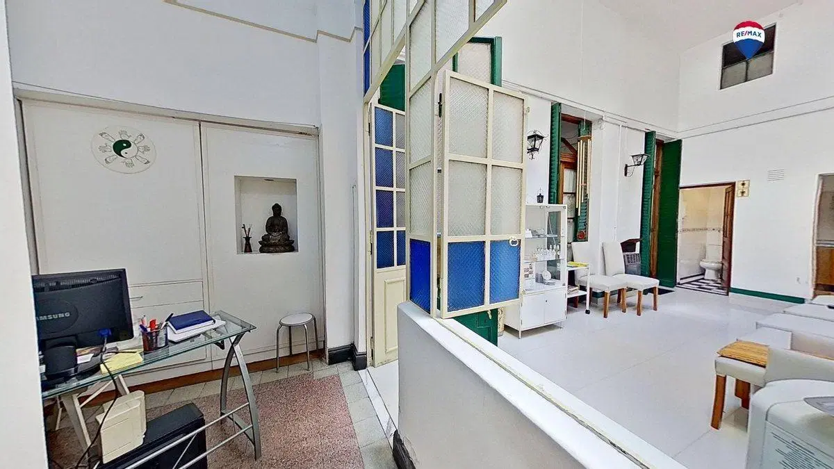 VENTA con RENTA  3 amb y 1/2 - Monserrat 2