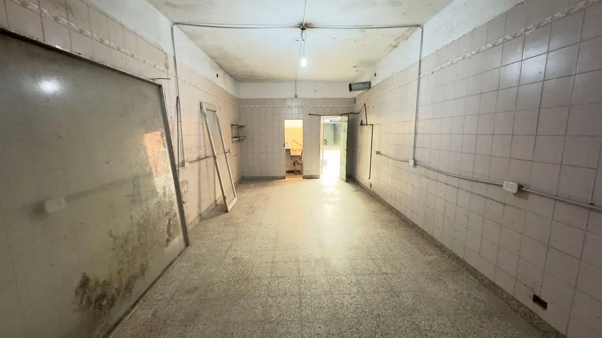 VENTA GALPON BURZACO + 2 LOCALES AL FRENTE 3