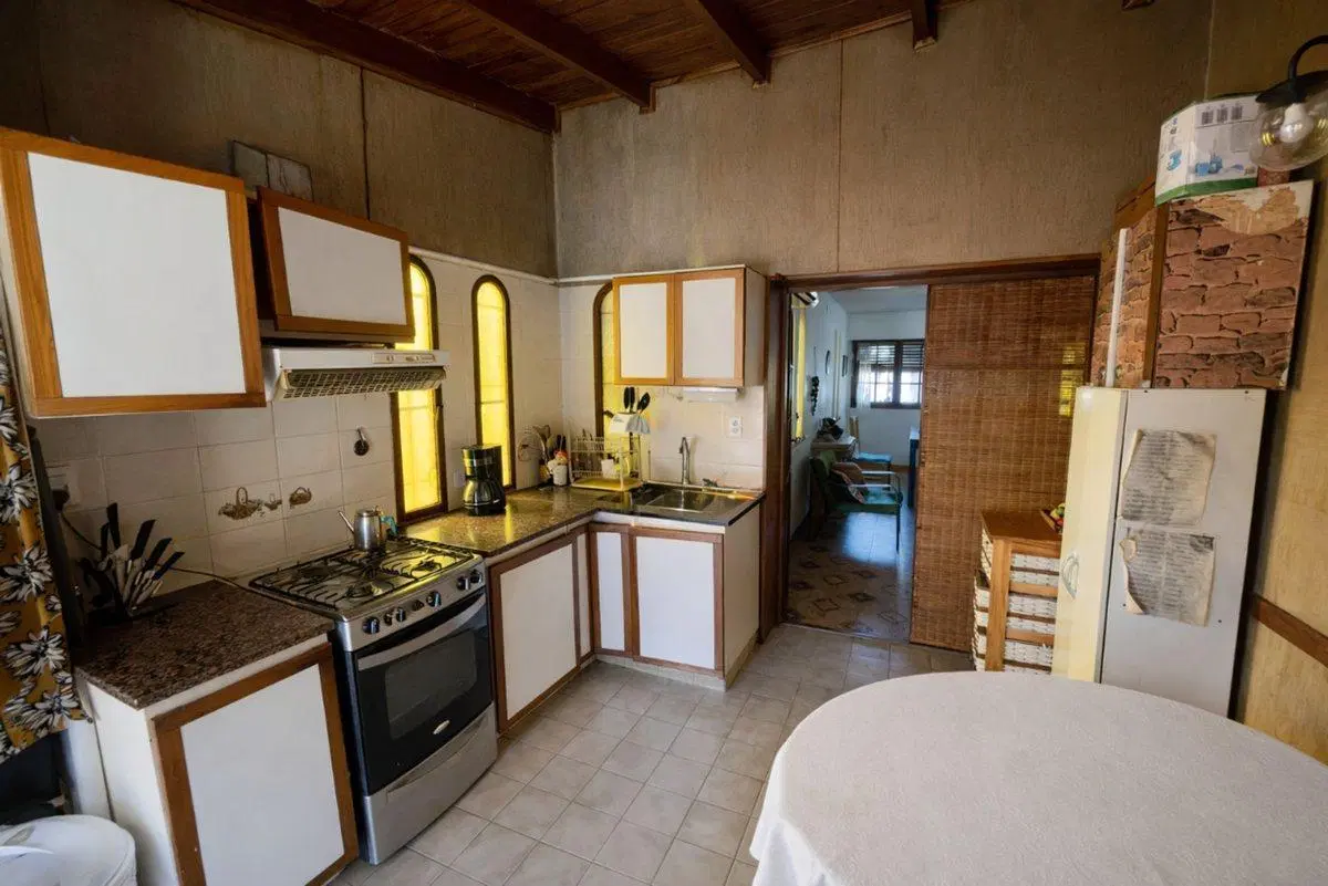 VENTA CASA C/ PARQUE Y GARAGE BURZACO/ADROGUE 3