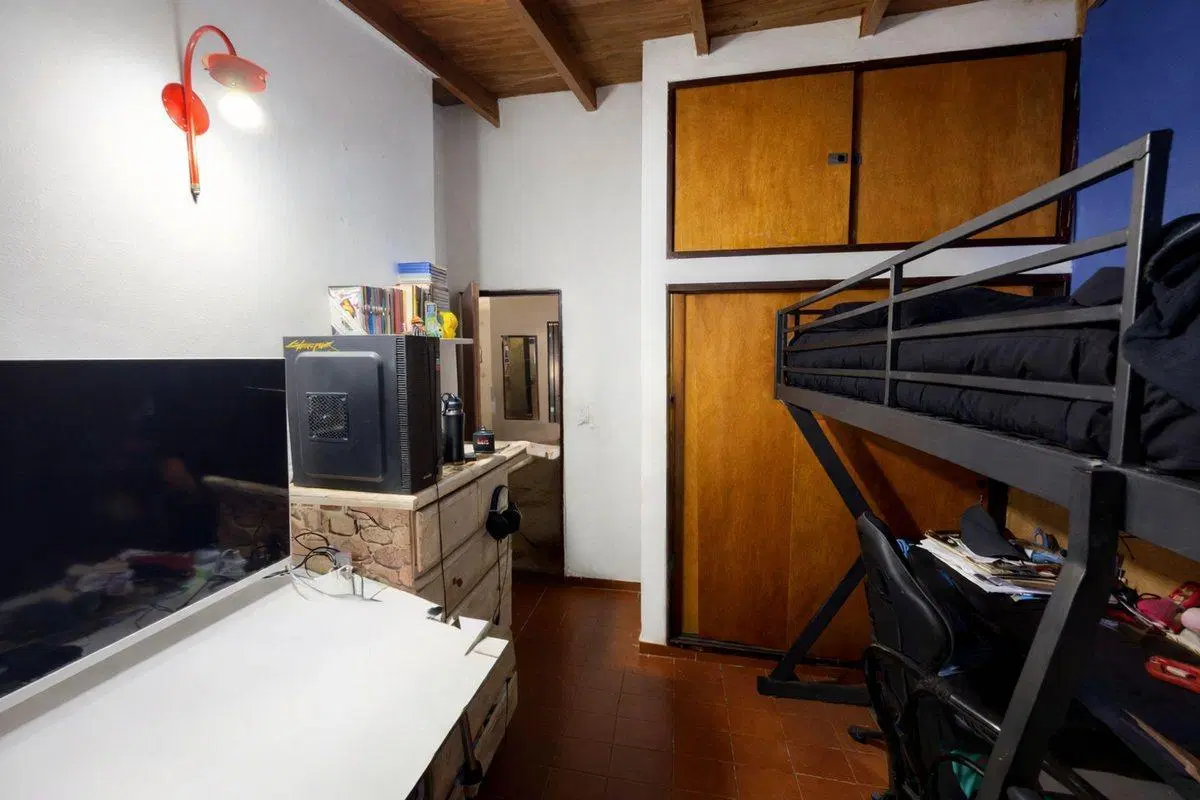 VENTA CASA C/ PARQUE Y GARAGE BURZACO/ADROGUE 5