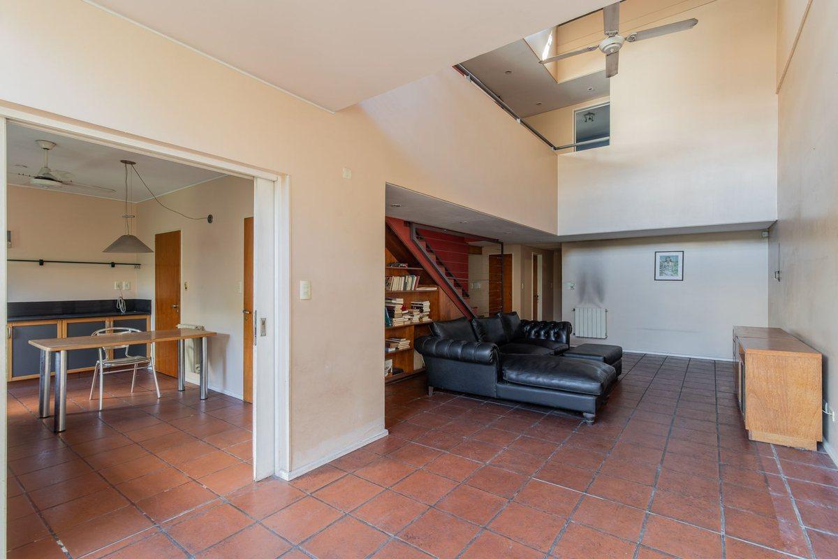Foto de VENTA CASA 6 AMB PARQUE CHACABUCO JARDIN Y TERRAZA, imagen 3