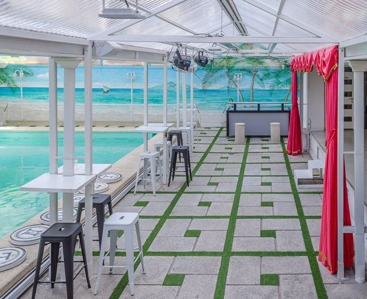 Venta salón/oficina 520 m² con piscina zona Centro 3