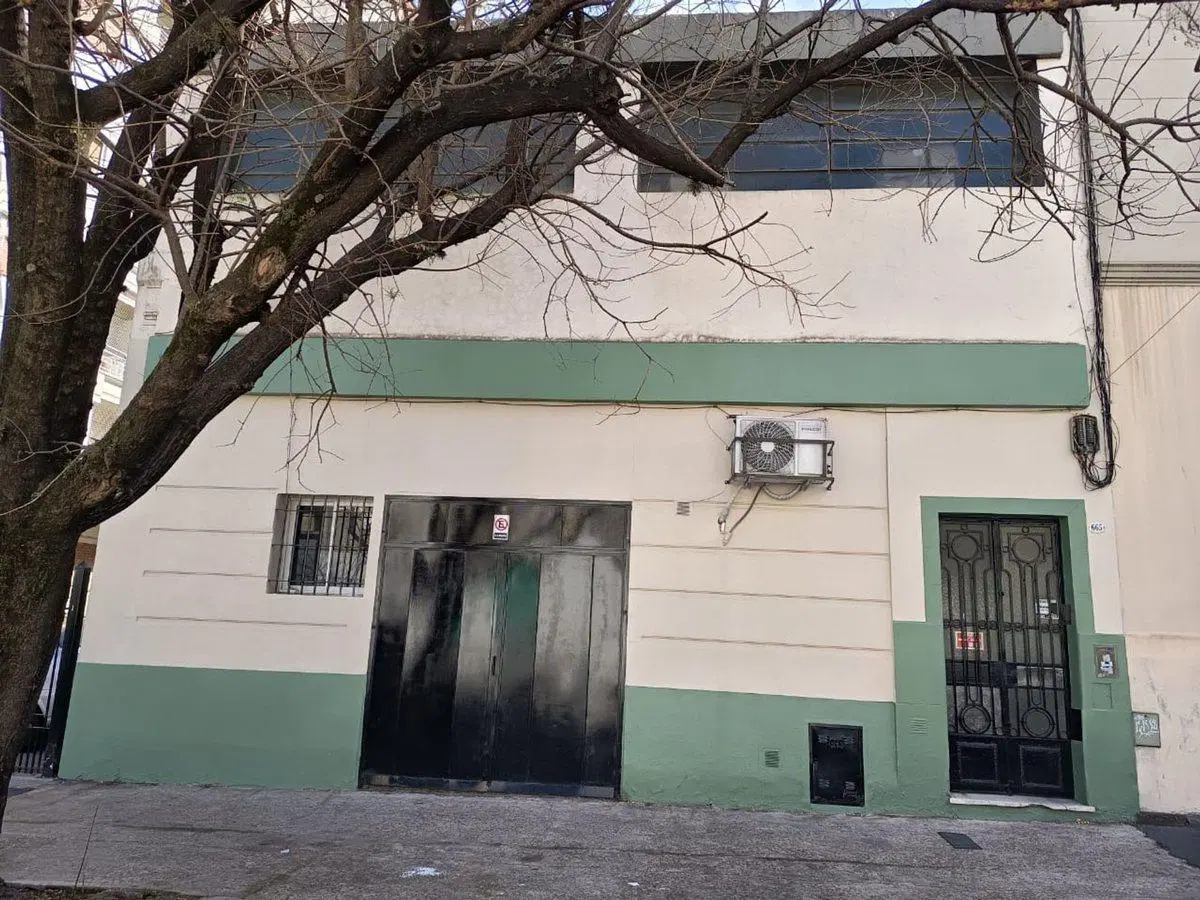 Caballito Lote a 200 m Rivadavia y 150 Acoyte 3