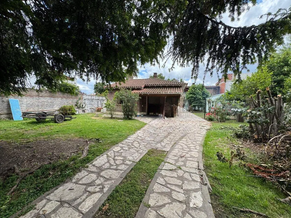 CASA 3 AMBIENTES DOBLE LOTE 564m2 LONGCHAMPS 3