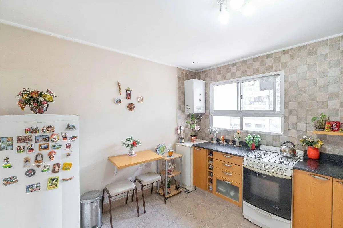 VENTA DEPARTAMENTO 4 AMBIENTES CON BALCON  COCHERA 4