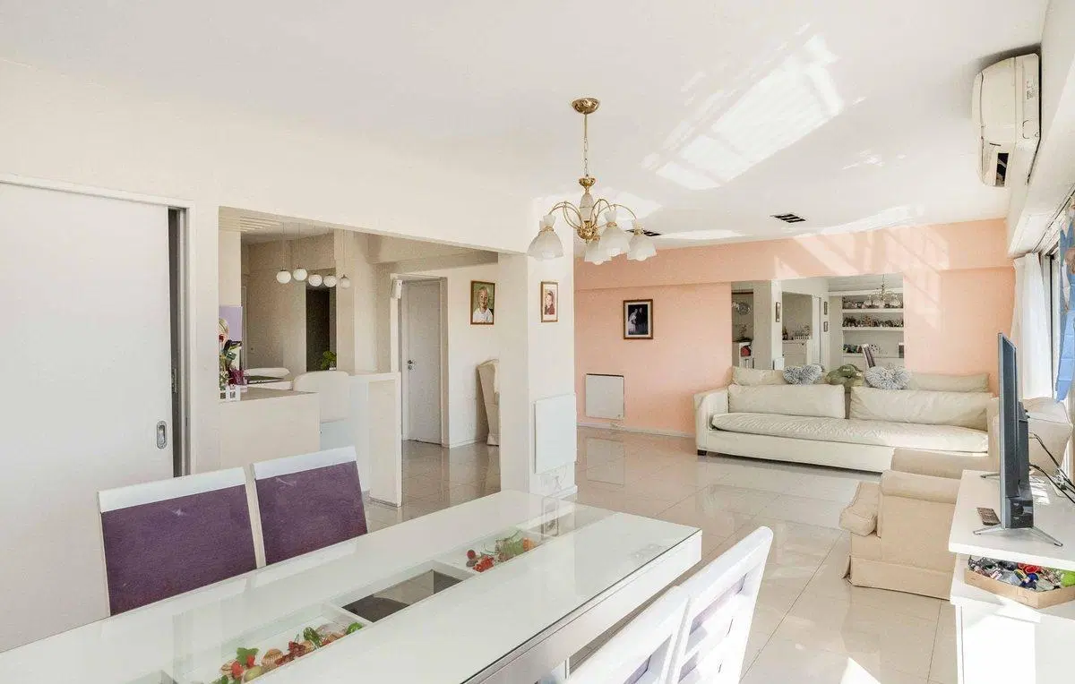 Venta departamento 4 ambientes con excelente vista 2